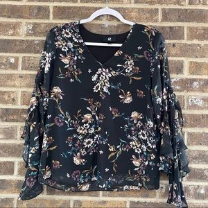Iz Byer Floral Long Sleeve Top (Size Small)